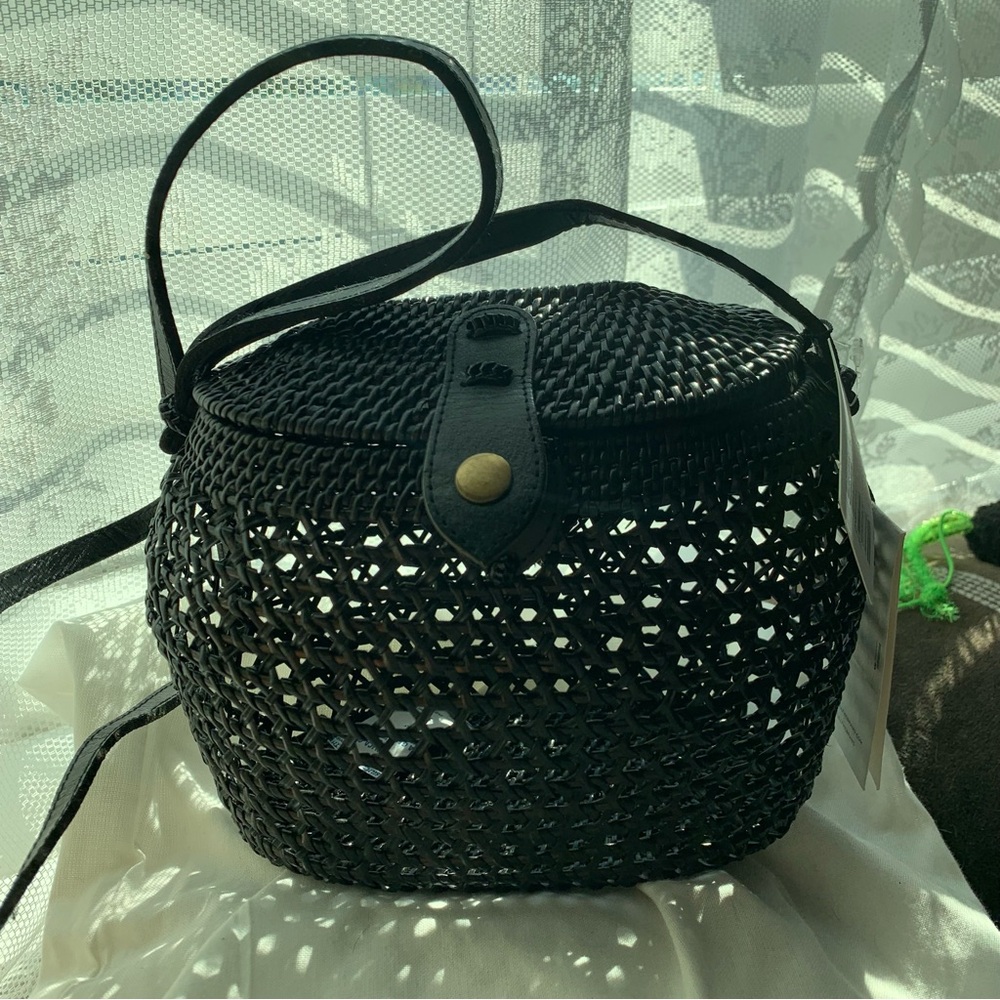 NWT Faithfull The Brand Paloma shoulder bag in black